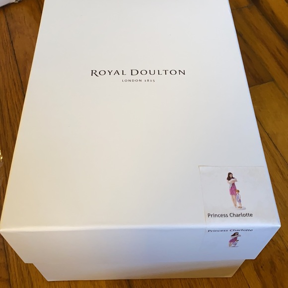 Royal Doulton Princess Charlotte of Cambridge Fig - Picture 5 of 5